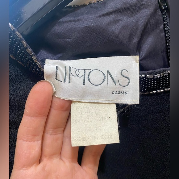 Vintage holiday dress from Canadian company Lipton's! - Picture 4 of 4